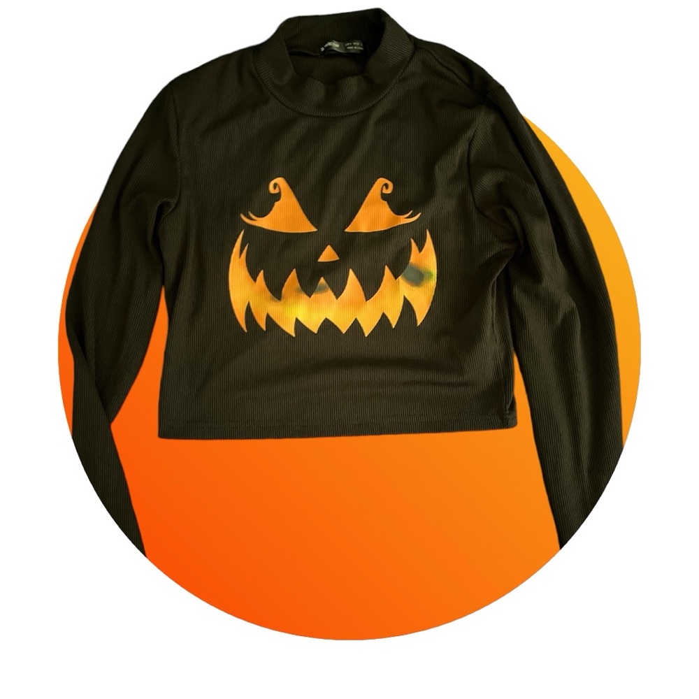 Pumpkin shirt. Crop top. Xsmall.